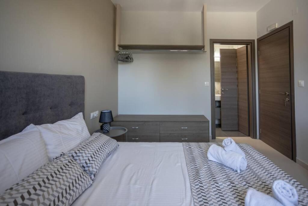 Mela Luxury Apartments Maroulás Extérieur photo