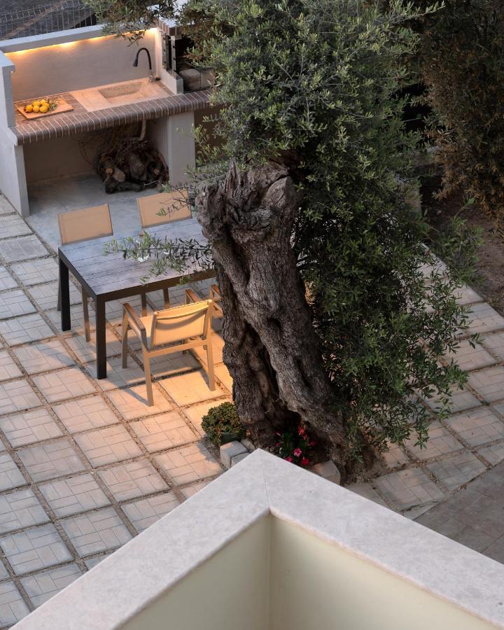 Mela Luxury Apartments Maroulás Extérieur photo