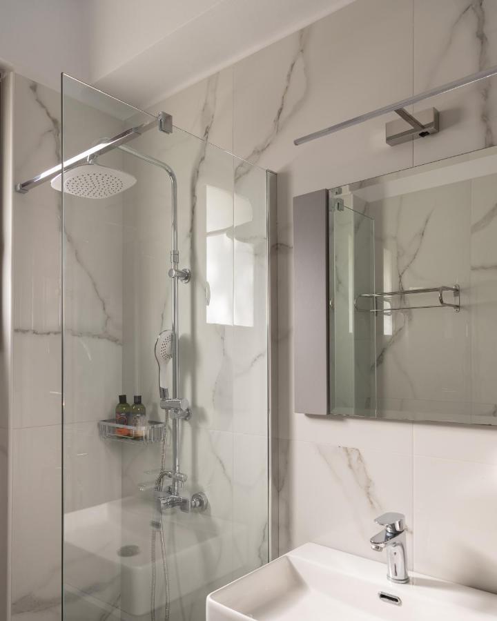 Mela Luxury Apartments Maroulás Extérieur photo