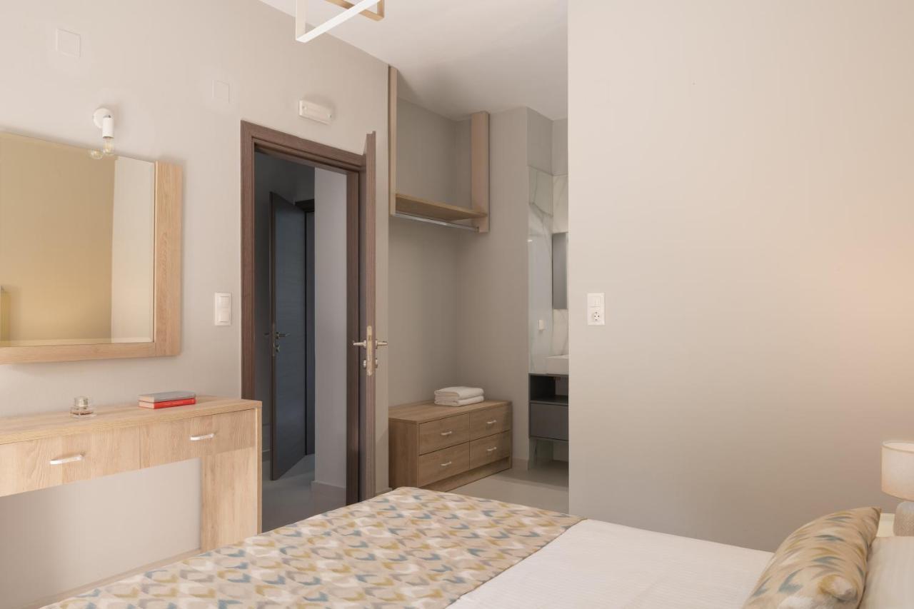 Mela Luxury Apartments Maroulás Extérieur photo