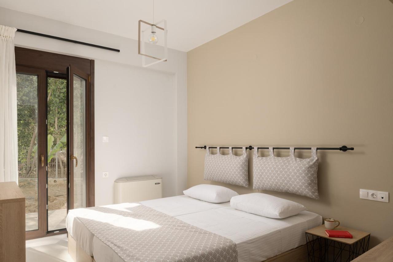 Mela Luxury Apartments Maroulás Extérieur photo